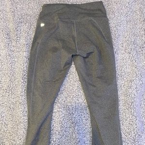grey 7/8 high waisted fabletics leggings